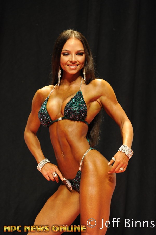 Npc Usa Bikini Overall Winner Danielle Phelps Interviewed By Ifbb