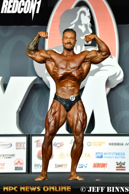 Arnold Schwarzenegger's Son Recreates Mt. Olympia Bodybuilding Pose